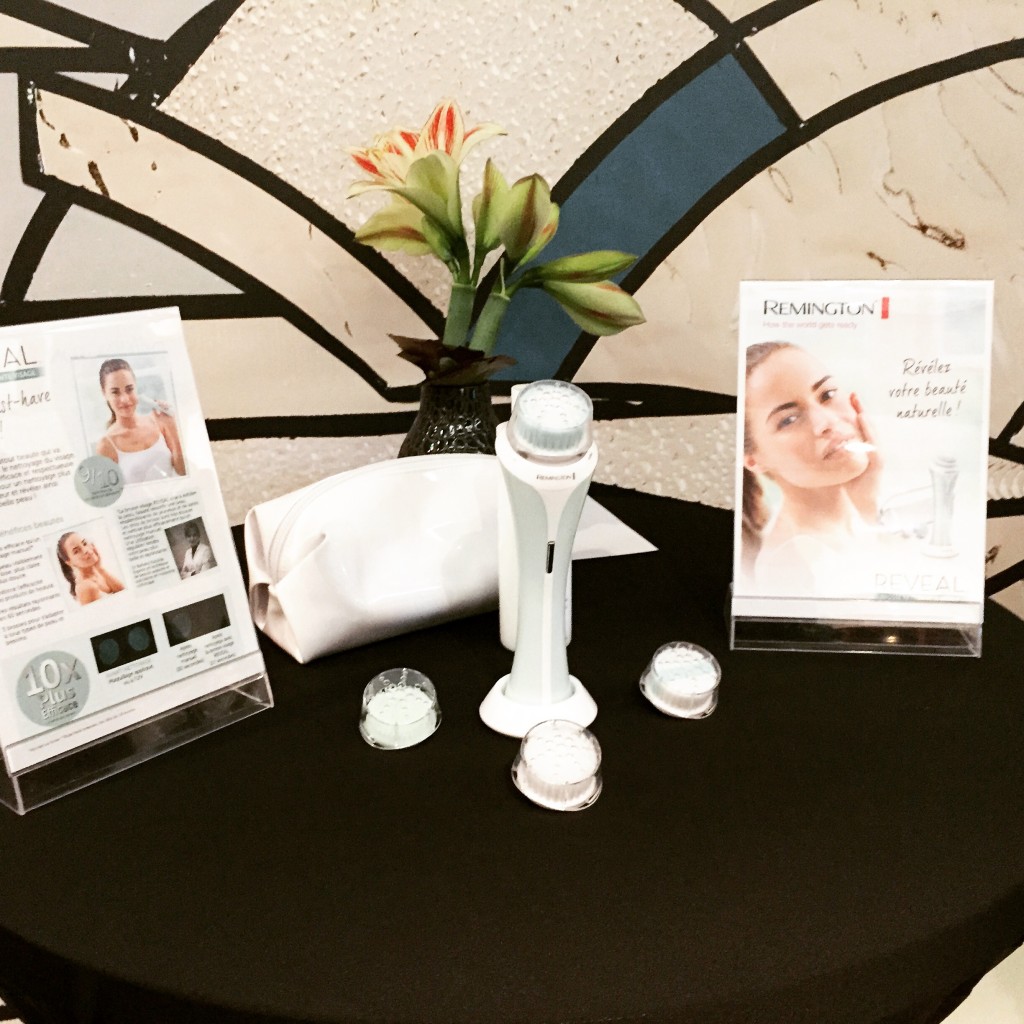 REVEAL FACIAL CLEANSING BRUSH BY REMINGTON