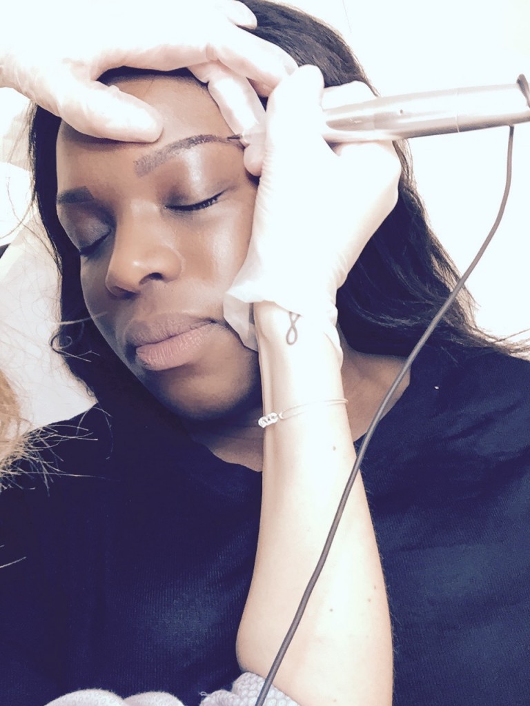 MA MICROPIGMENTATION DES SOURCILS AU BOUDOIR DU REGARD