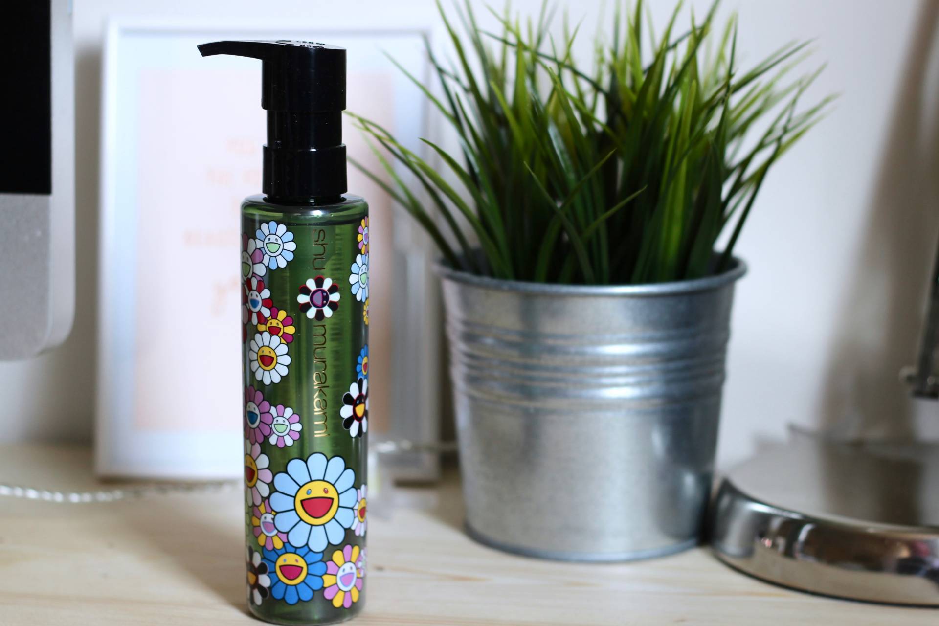 L’HUILE DÉMAQUILLANTE Anti /Oxi+ SHU UEMURA